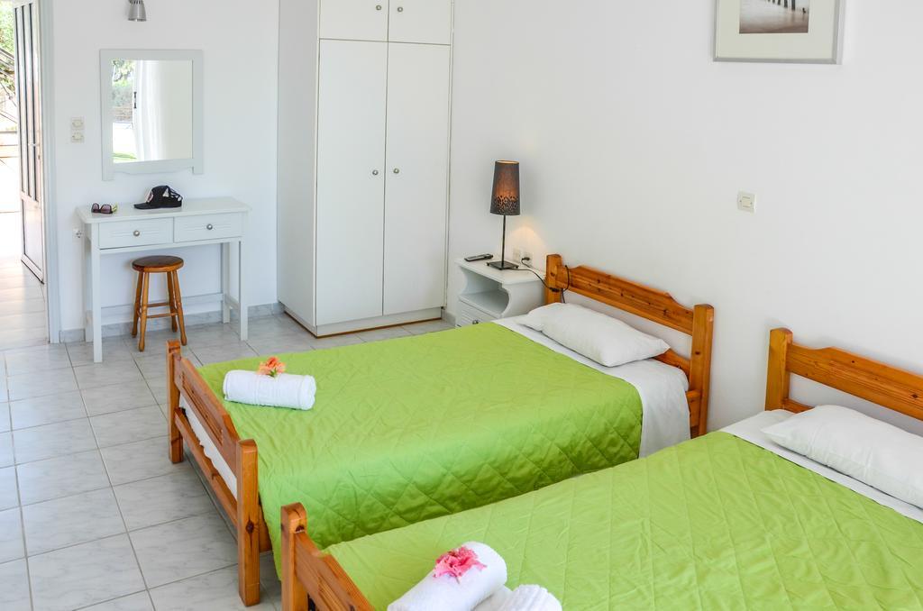 Olive Grove Apts Lithakia  Dış mekan fotoğraf
