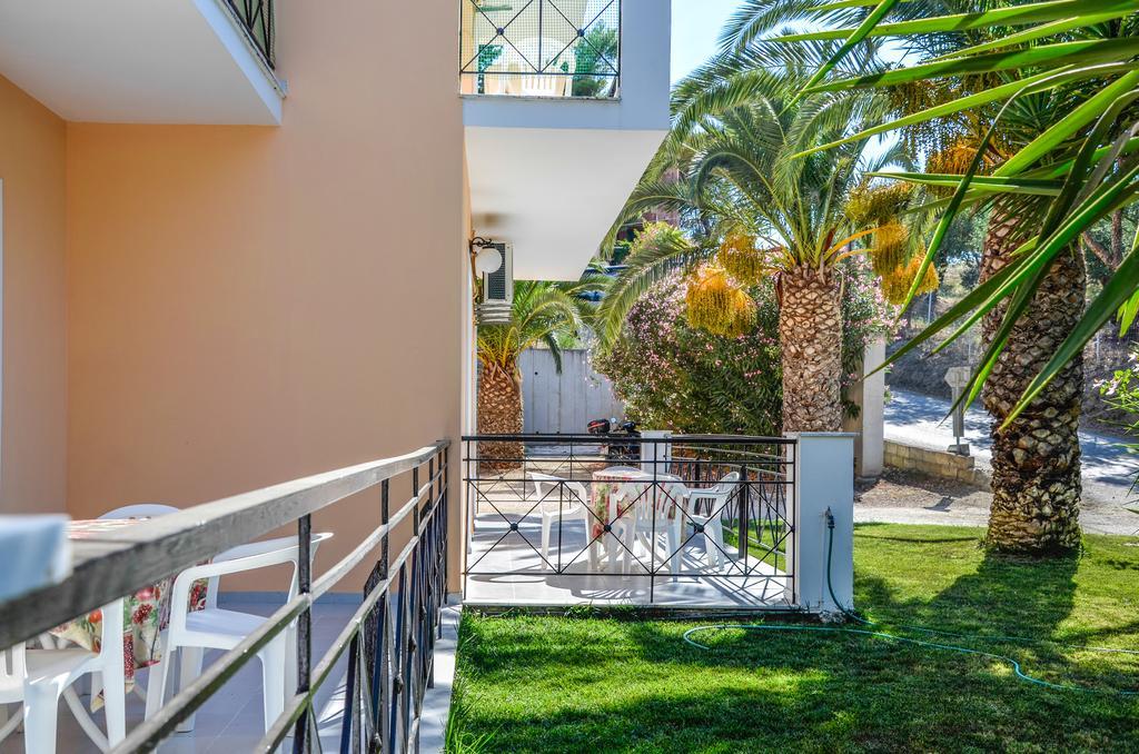Olive Grove Apts Lithakia  Dış mekan fotoğraf