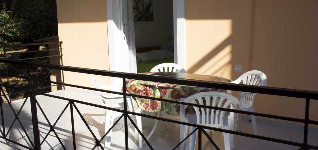 Olive Grove Apts Lithakia  Dış mekan fotoğraf